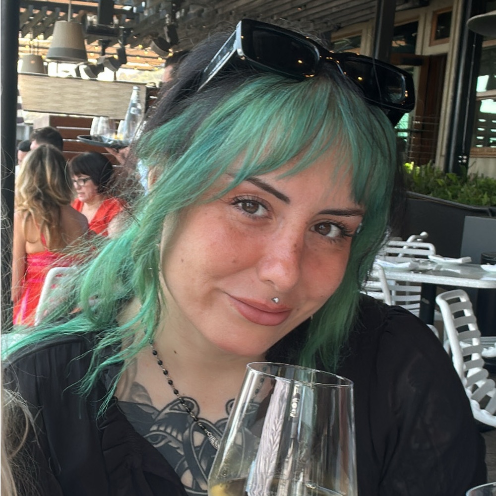 Meet your Posher, Jasmin
